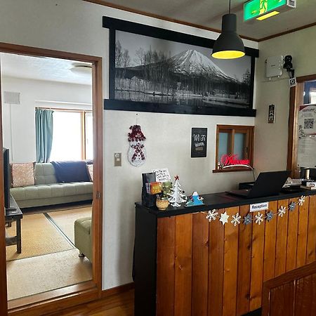 Freeride Backpackers Lodge ניסקו מראה חיצוני תמונה