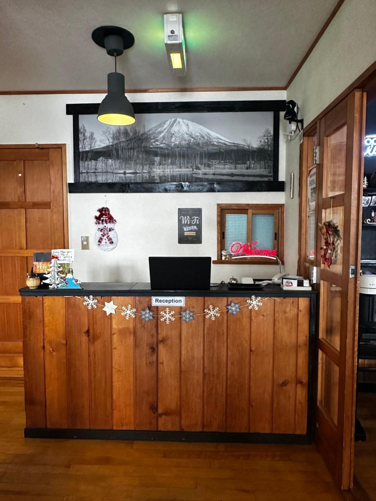 Freeride Backpackers Lodge ניסקו מראה חיצוני תמונה
