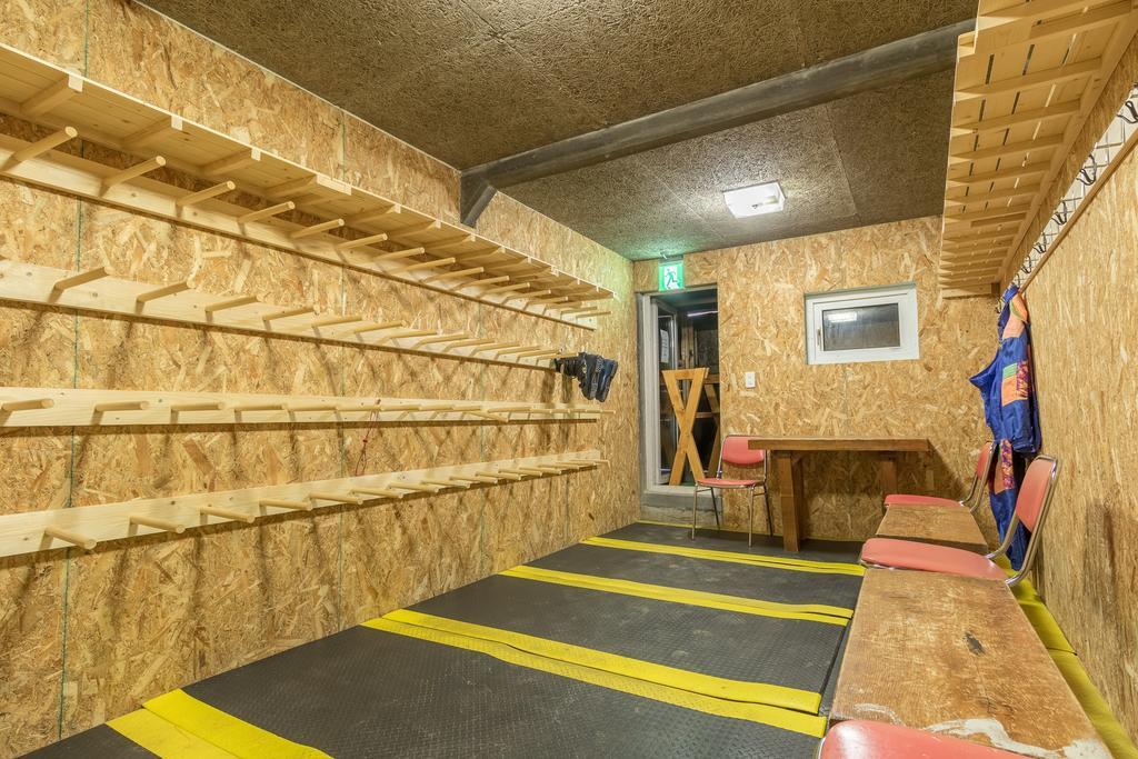Freeride Backpackers Lodge ניסקו מראה חיצוני תמונה